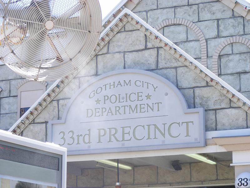 DSCF2423.JPG - Headed over to Mr. Freeze, our first coaster of the day