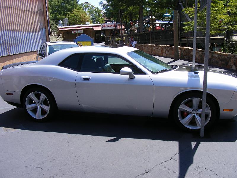 DSCF2434.JPG - The new Dodge Challenger